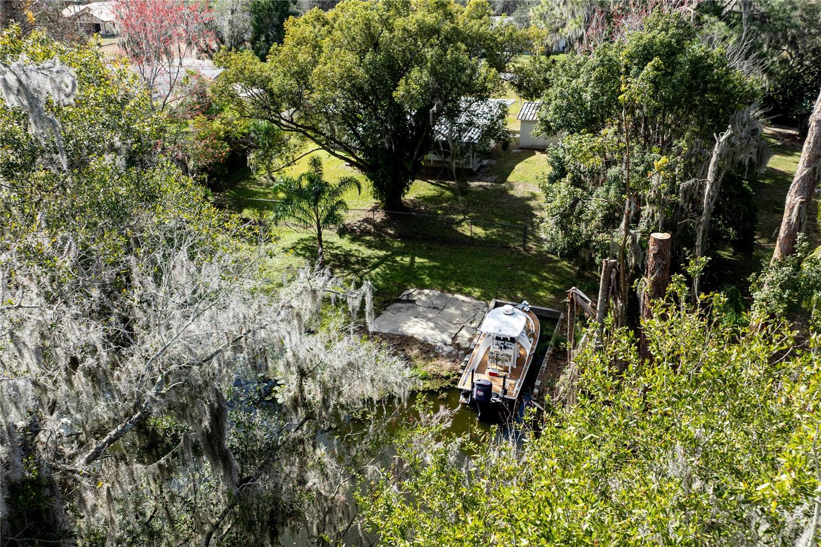 Image 37 of 43 For 11807 Ocklawaha Drive