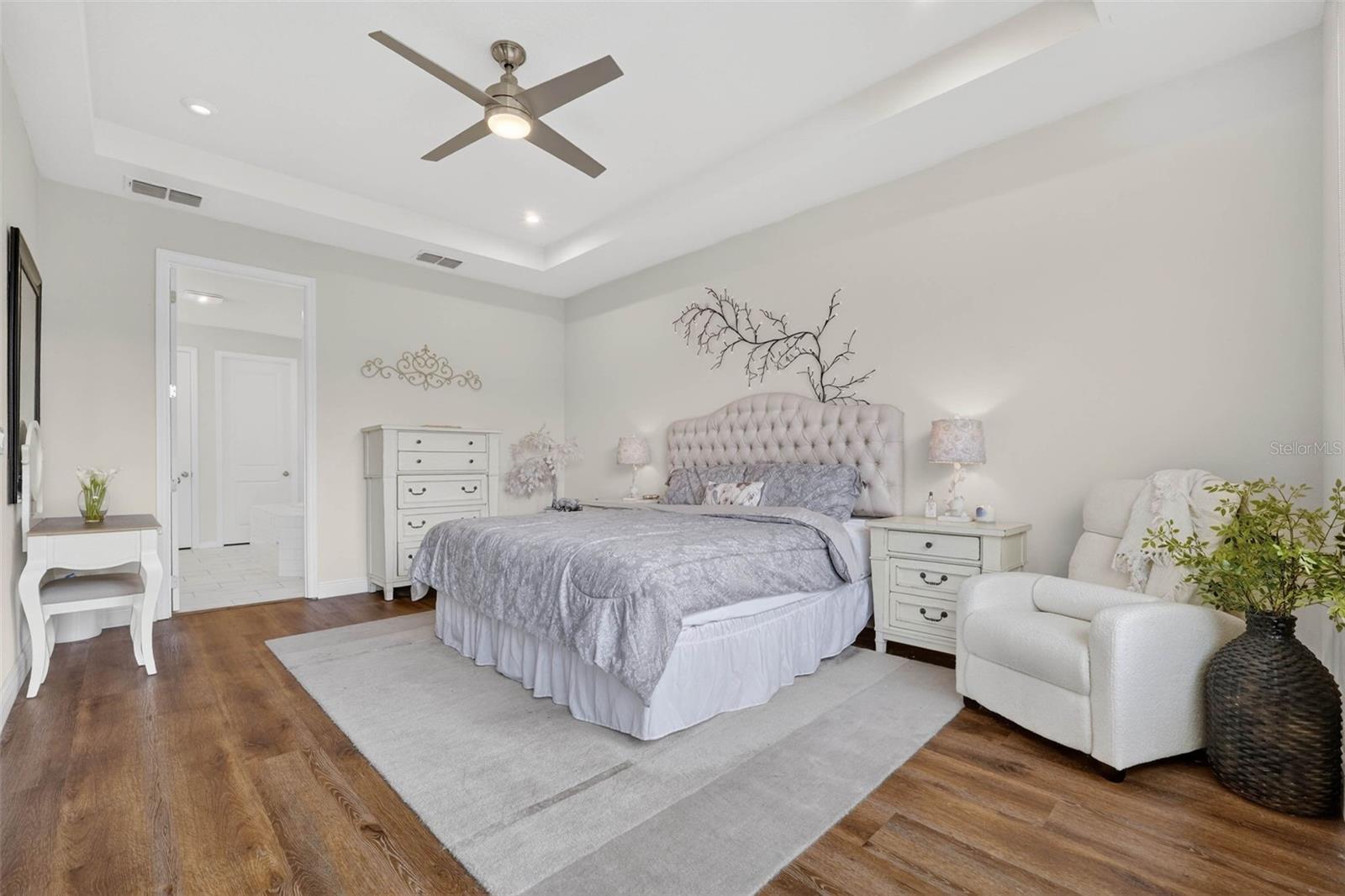 Image 29 of 94 For 910 Zeek Ridge Court