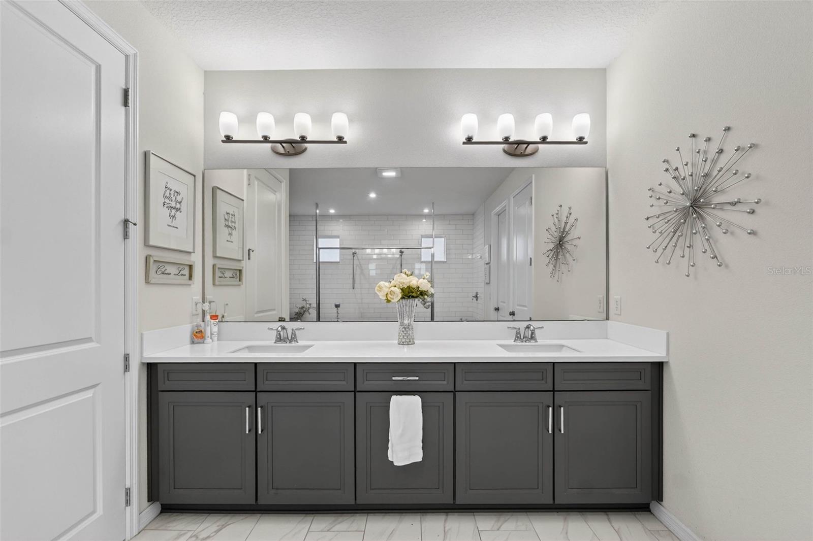 Image 37 of 94 For 910 Zeek Ridge Court