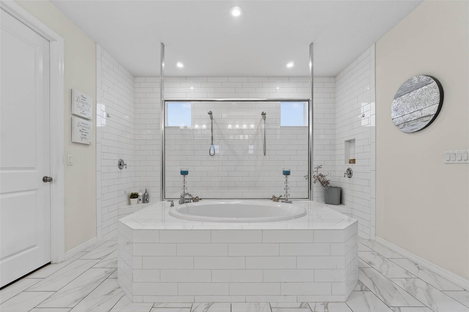 Image 38 of 94 For 910 Zeek Ridge Court