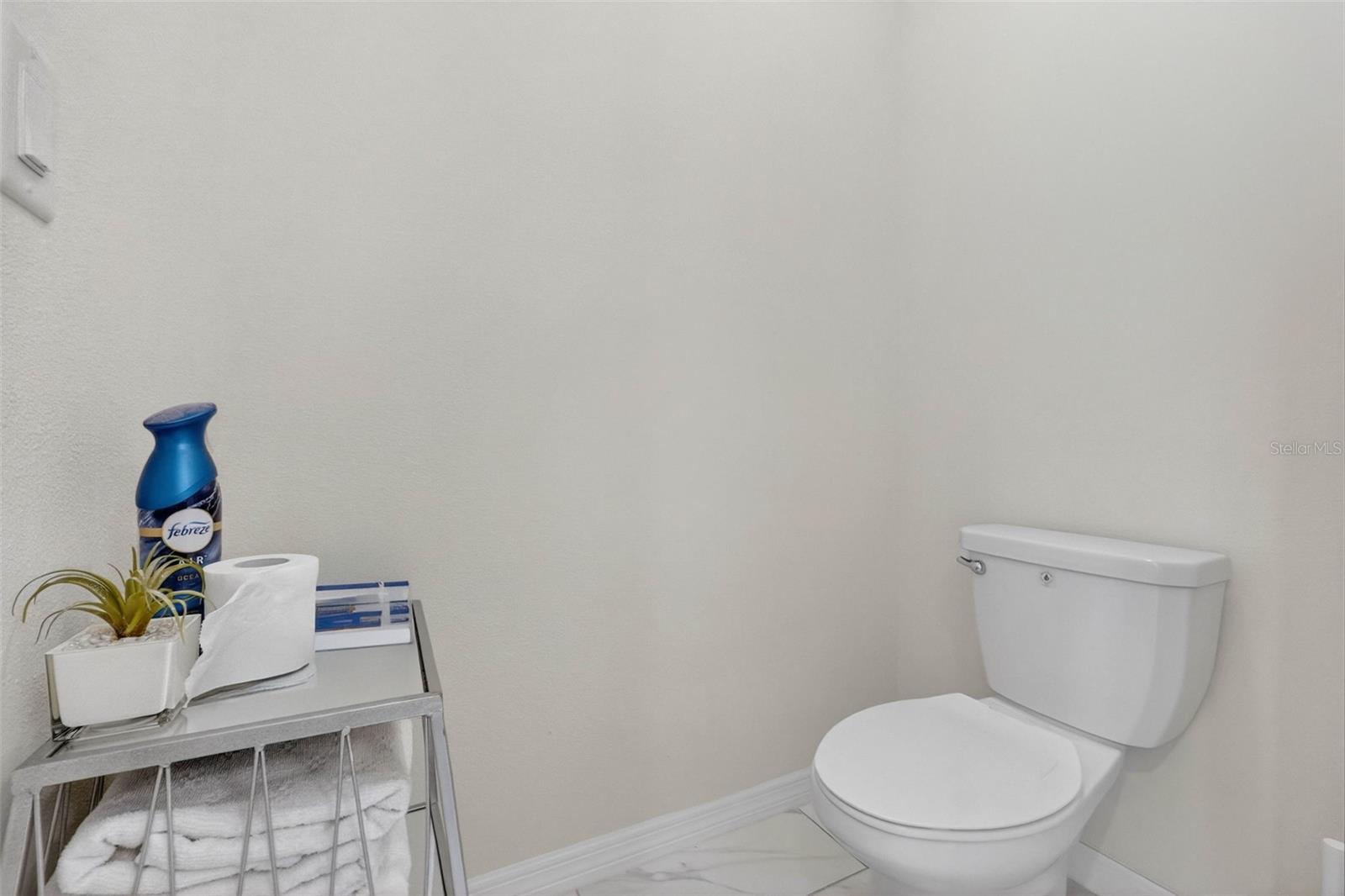 Image 39 of 94 For 910 Zeek Ridge Court