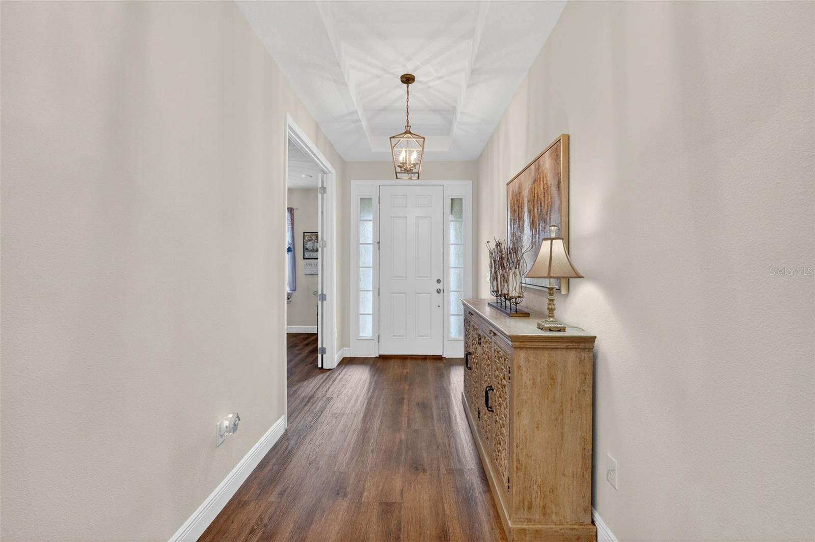 Image 4 of 94 For 910 Zeek Ridge Court