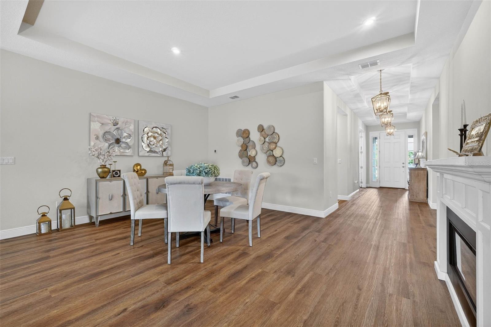 Image 5 of 94 For 910 Zeek Ridge Court