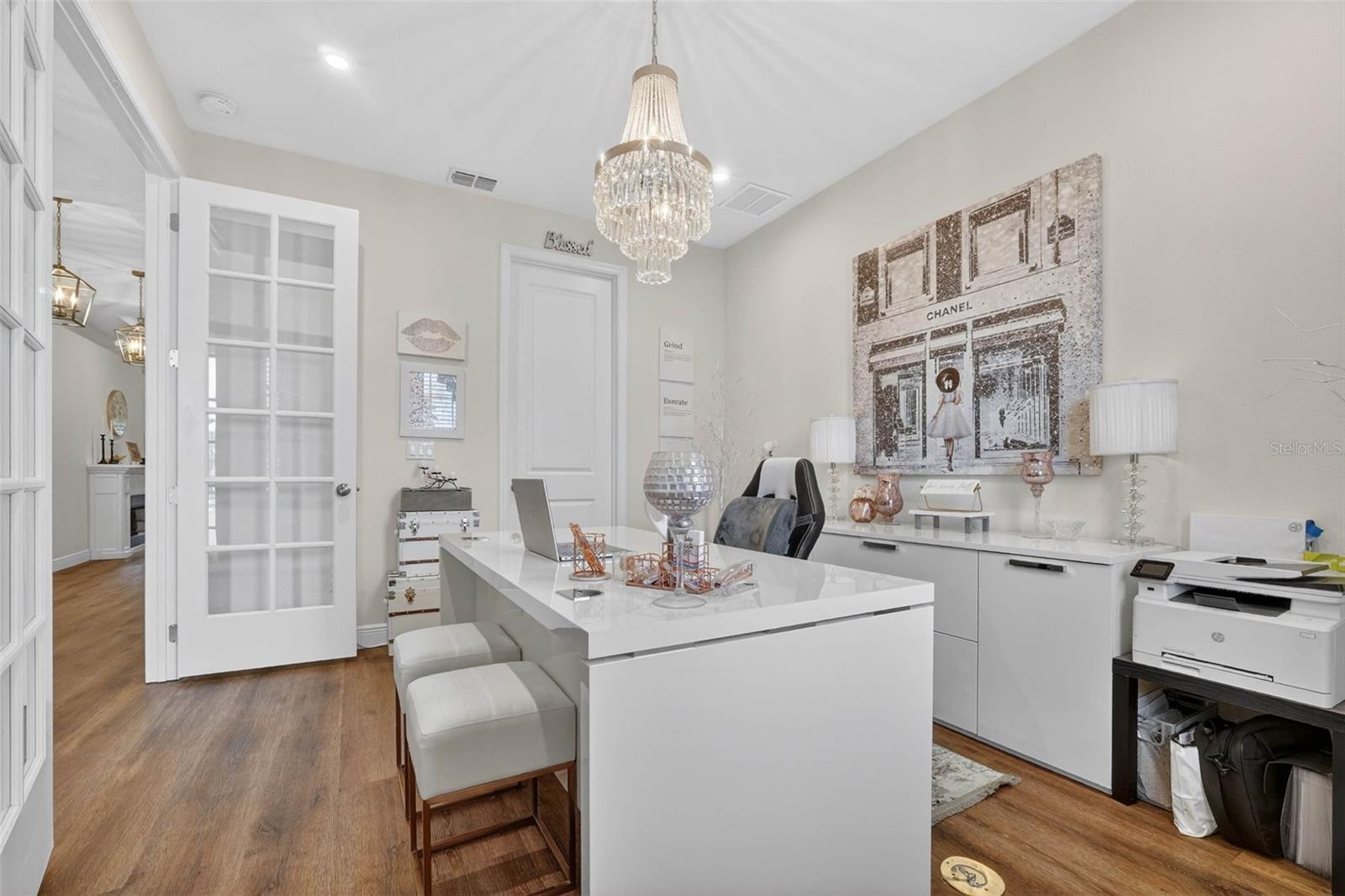 Image 50 of 94 For 910 Zeek Ridge Court