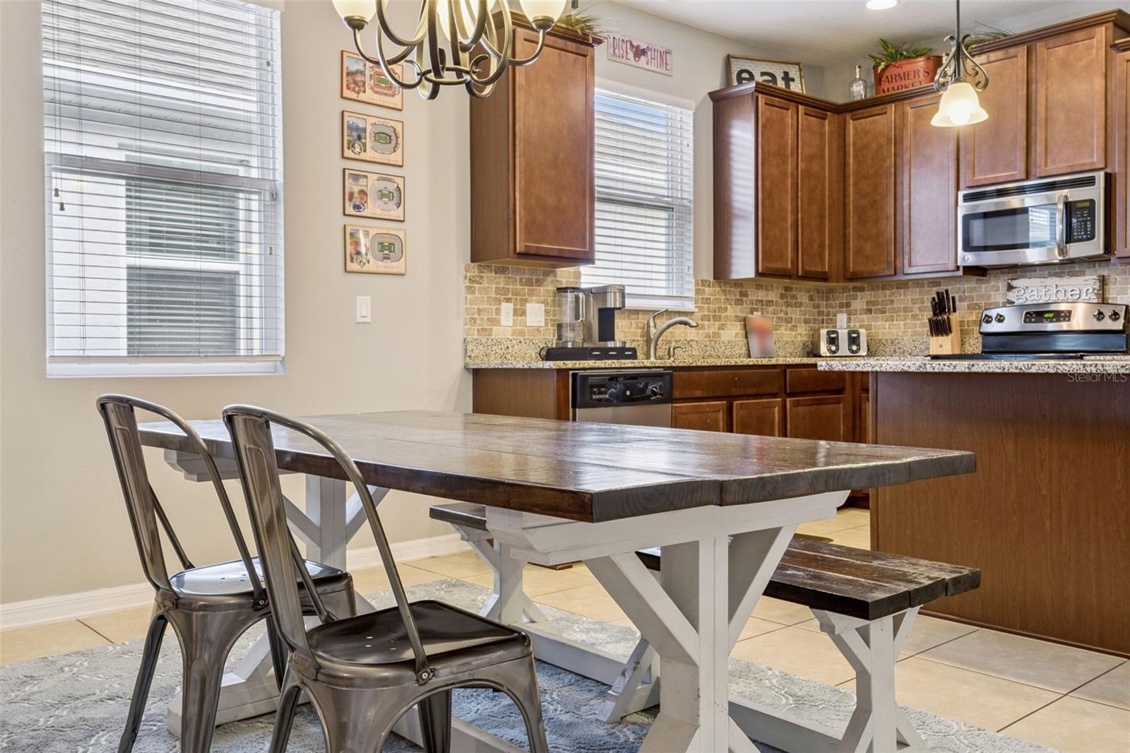 Image 13 of 61 For 1127 White Water Bay Drive