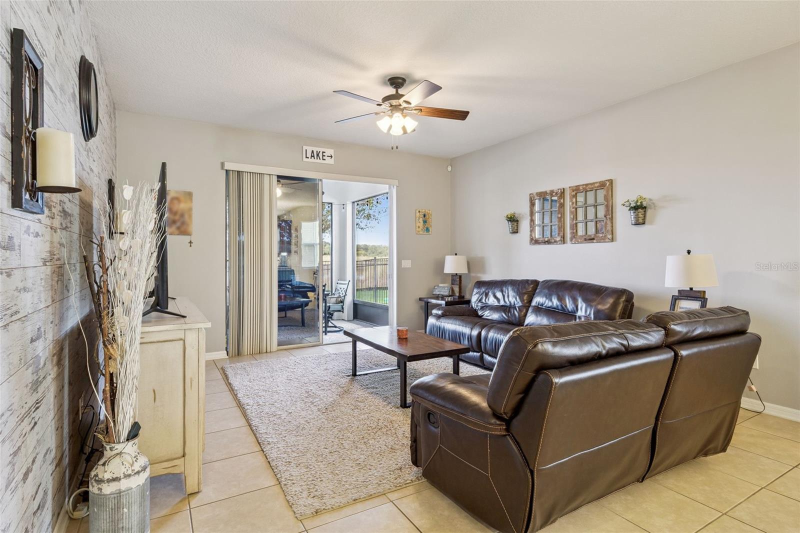 Image 20 of 61 For 1127 White Water Bay Drive