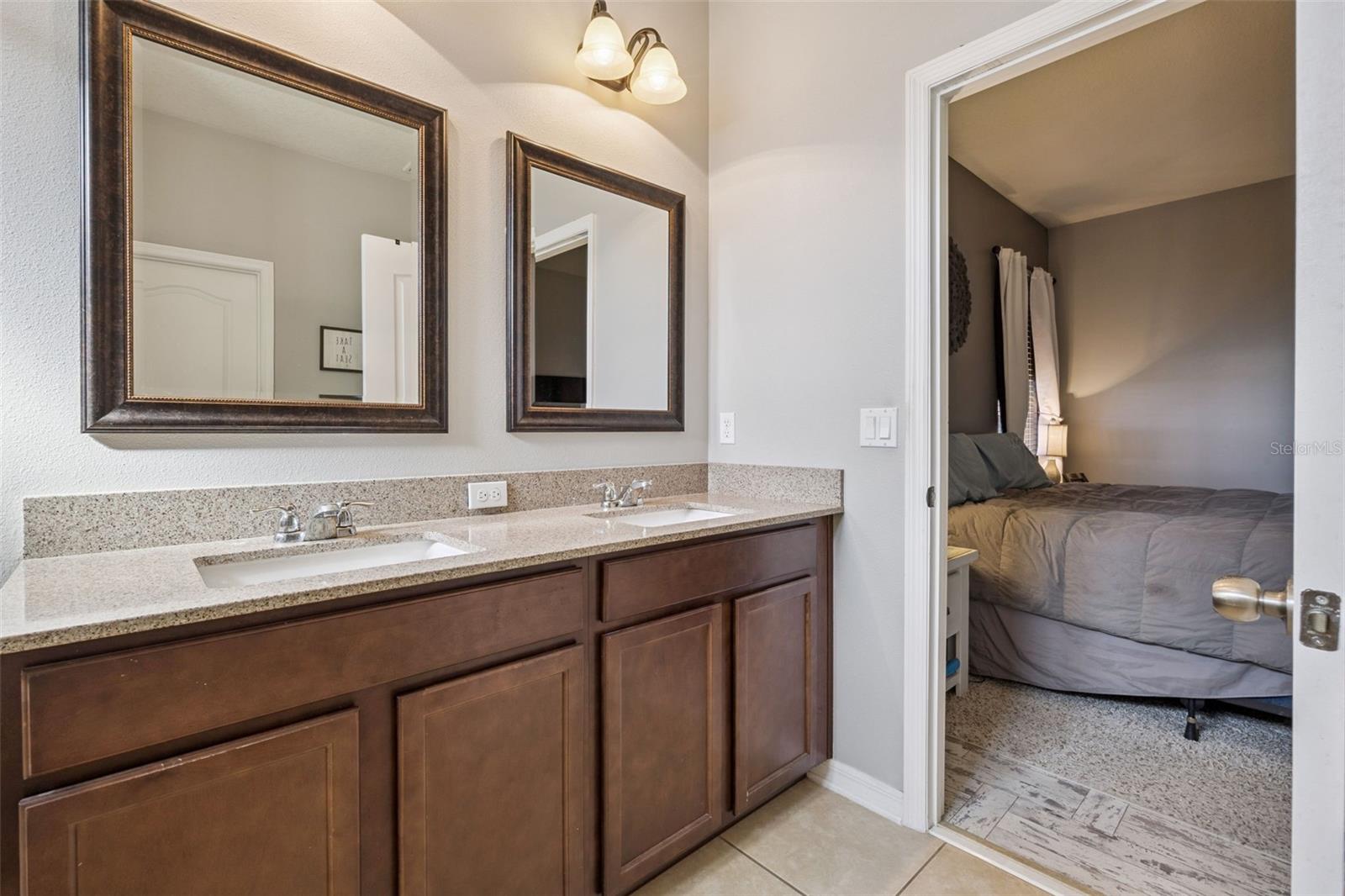 Image 25 of 61 For 1127 White Water Bay Drive