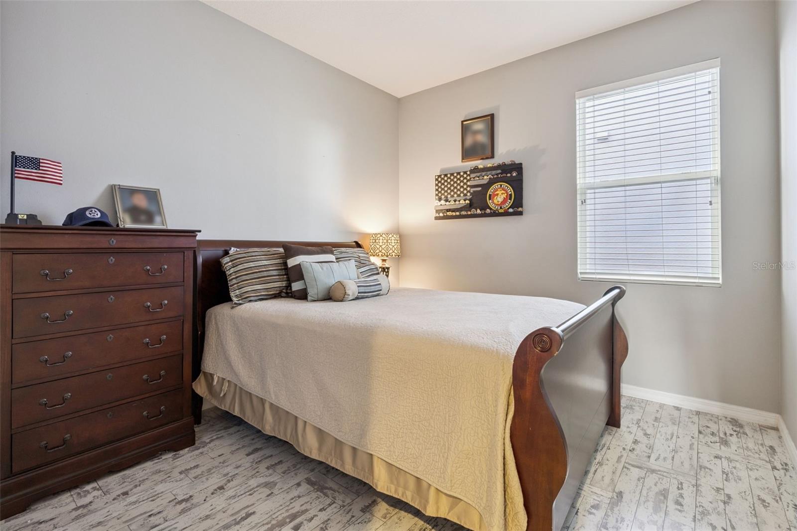 Image 28 of 61 For 1127 White Water Bay Drive