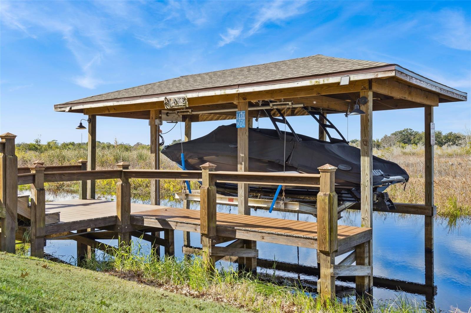 Image 4 of 61 For 1127 White Water Bay Drive