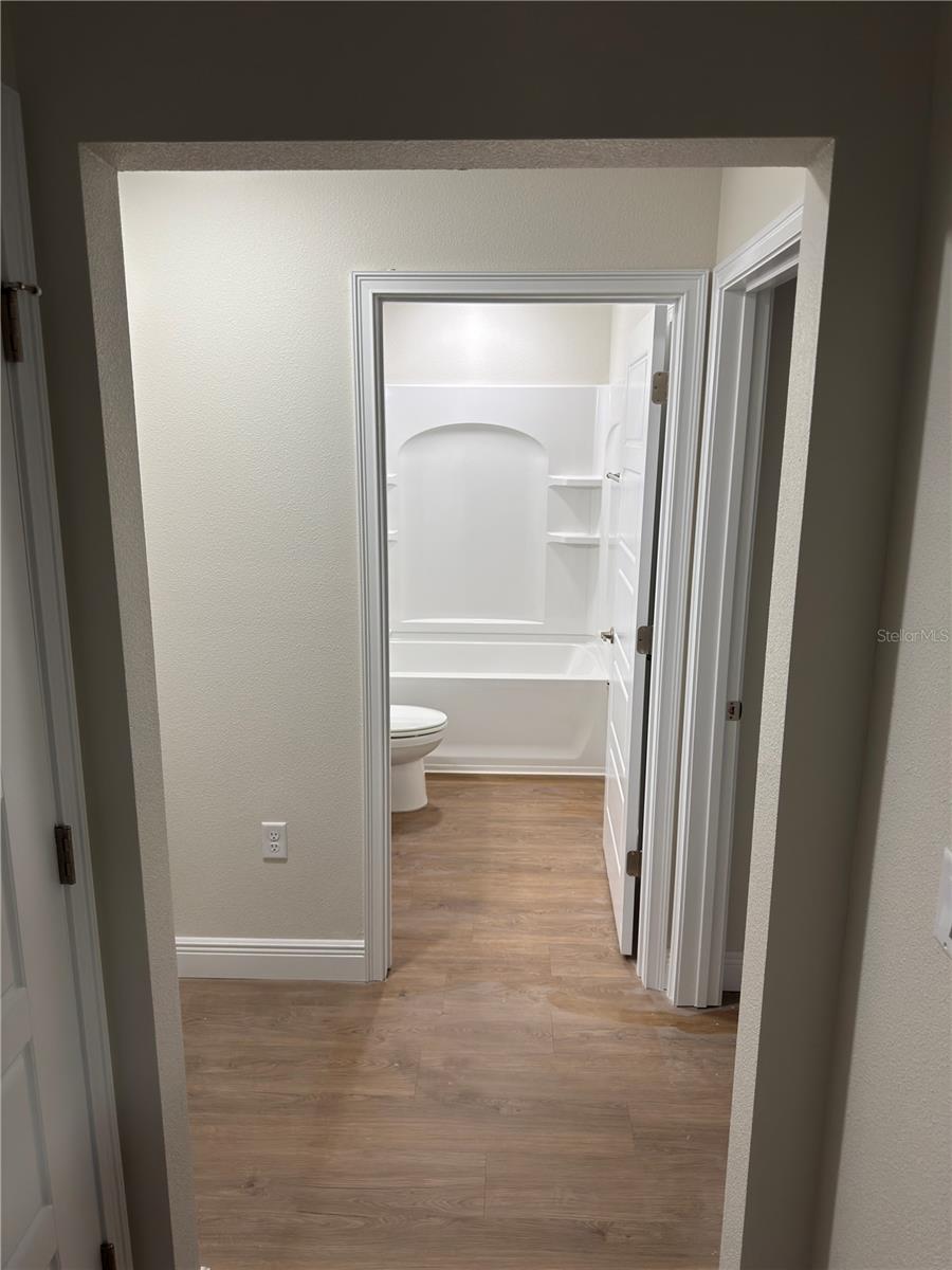 Image 13 of 40 For 10244 Athenia Drive