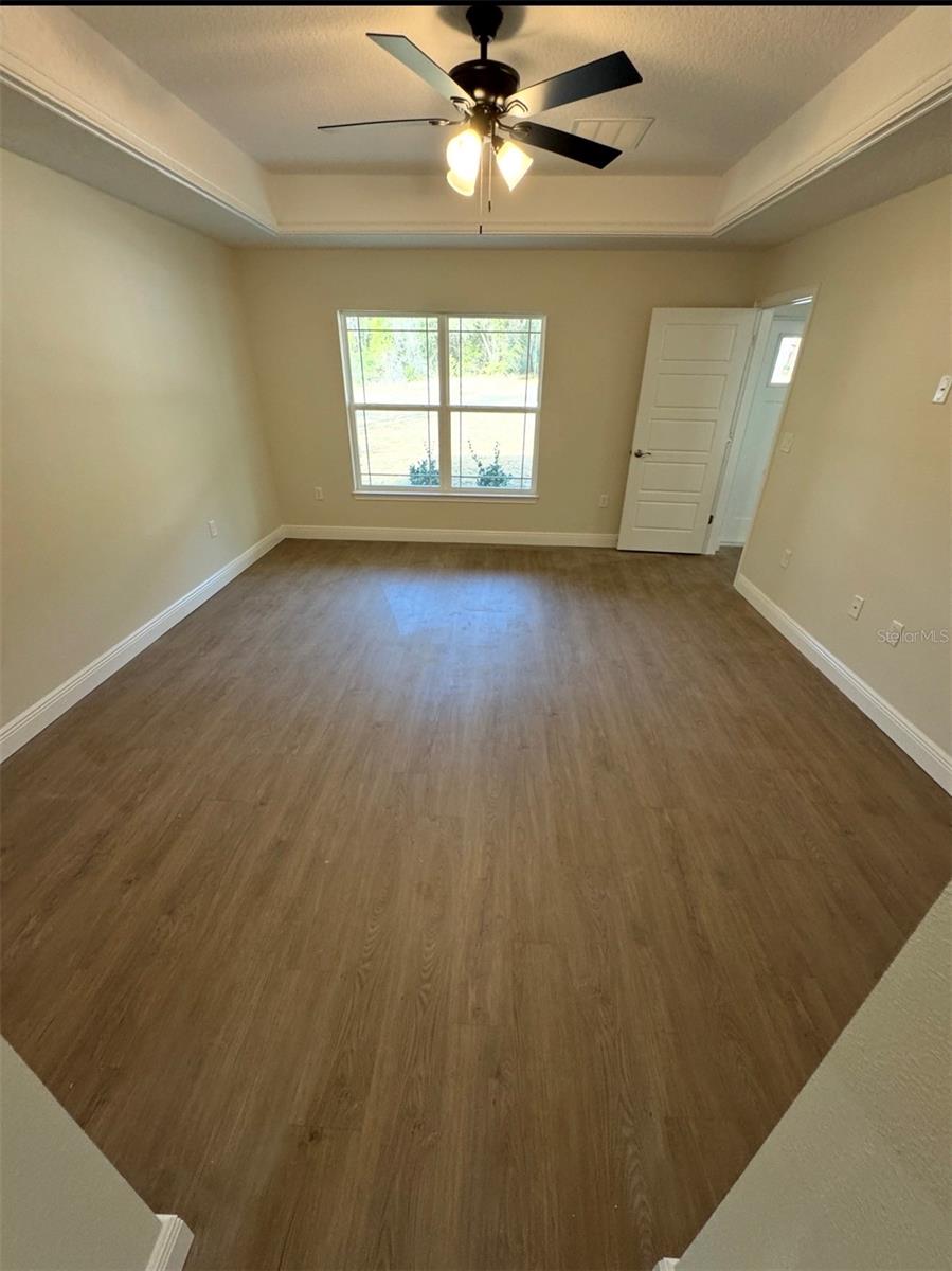 Image 5 of 40 For 10244 Athenia Drive