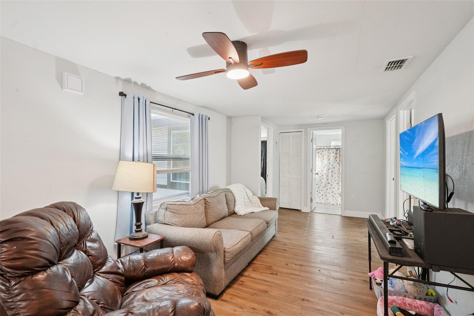 Image 5 of 29 For 2432 2nd Street