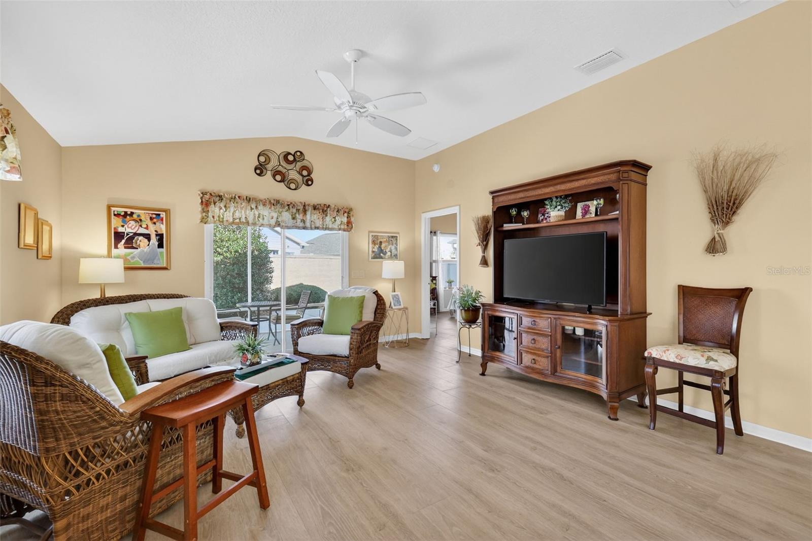 Image 13 of 39 For 2448 Ravenwood Lane