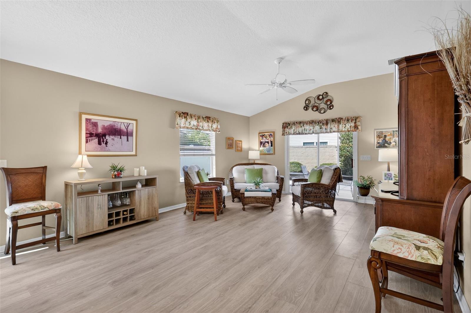 Image 16 of 39 For 2448 Ravenwood Lane