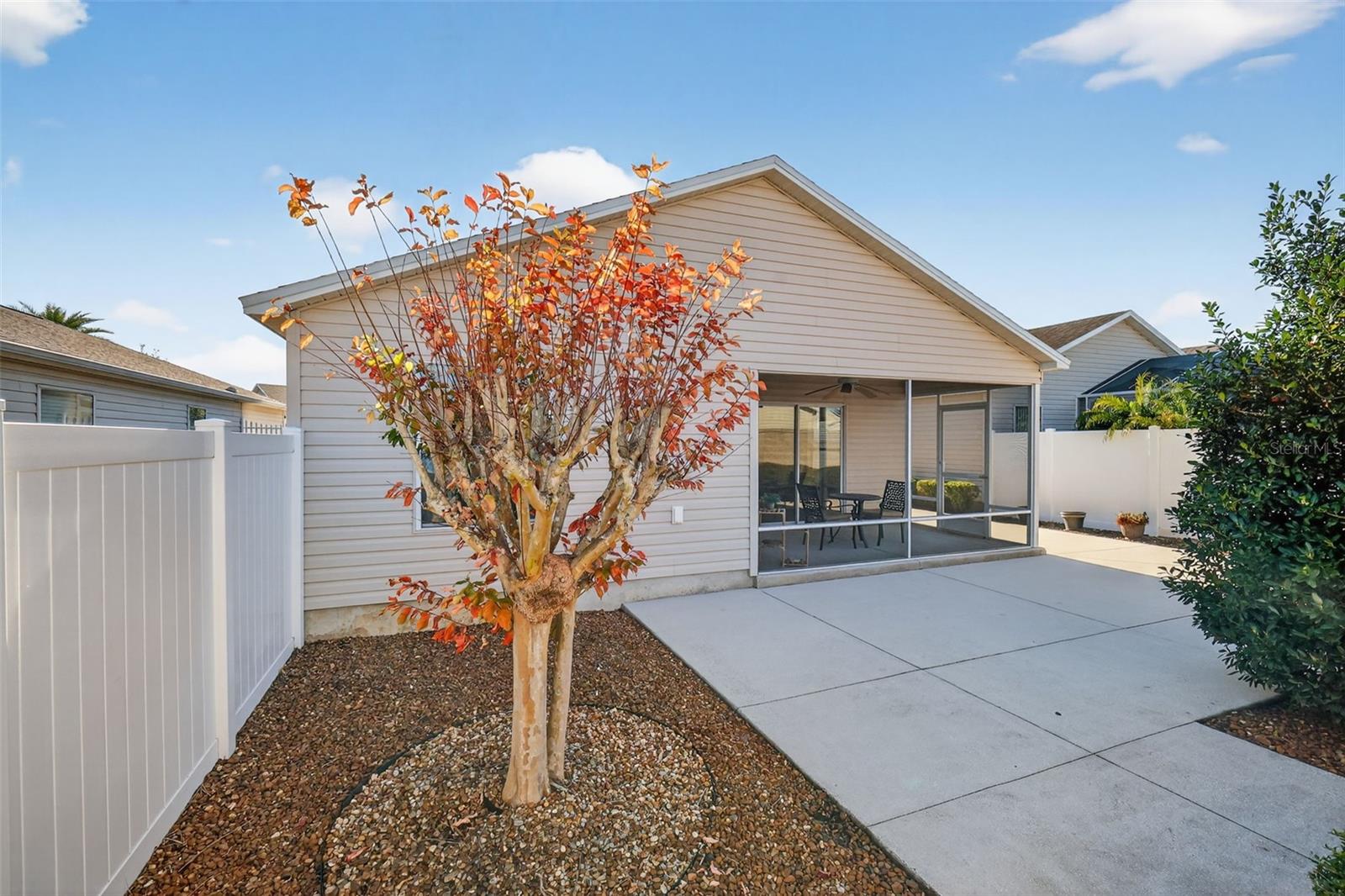 Image 32 of 39 For 2448 Ravenwood Lane