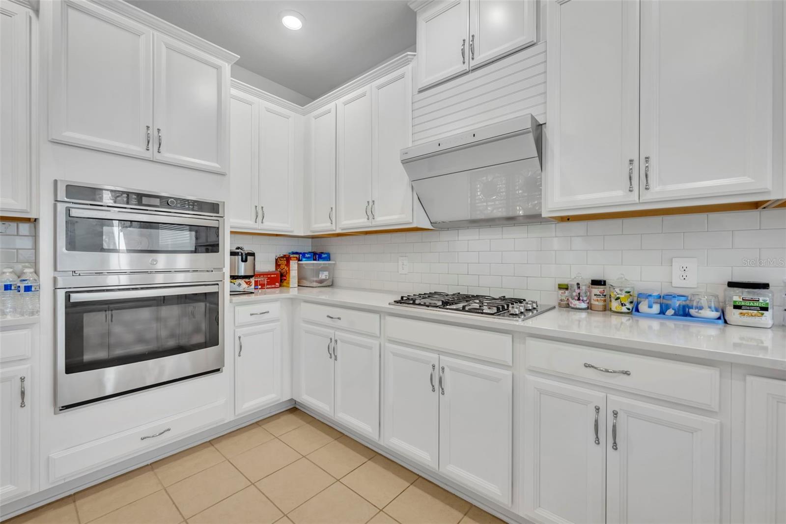 Image 13 of 63 For 2821 Hilltop Road