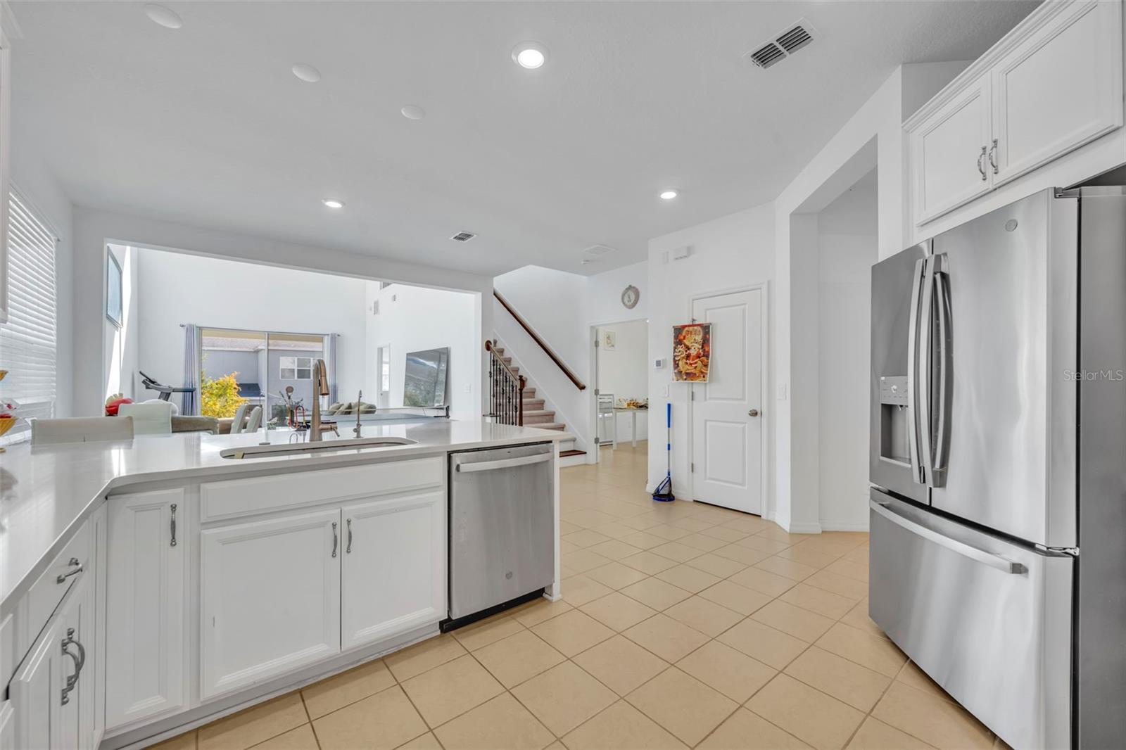 Image 14 of 63 For 2821 Hilltop Road