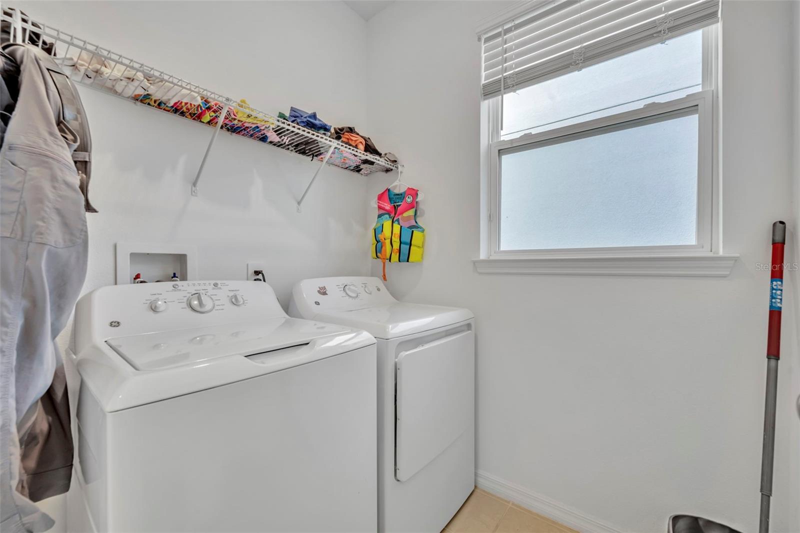 Image 17 of 63 For 2821 Hilltop Road