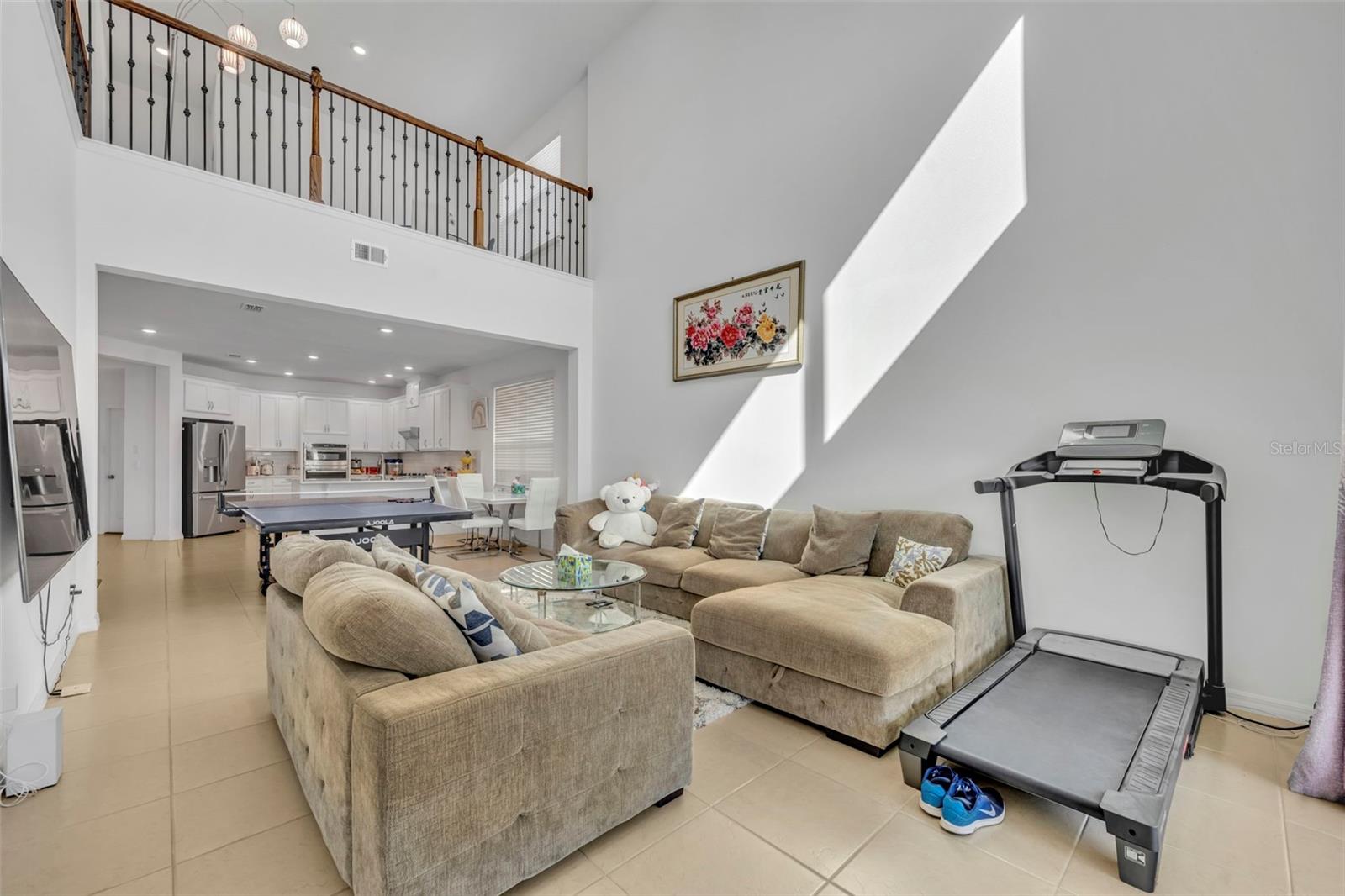 Image 8 of 63 For 2821 Hilltop Road