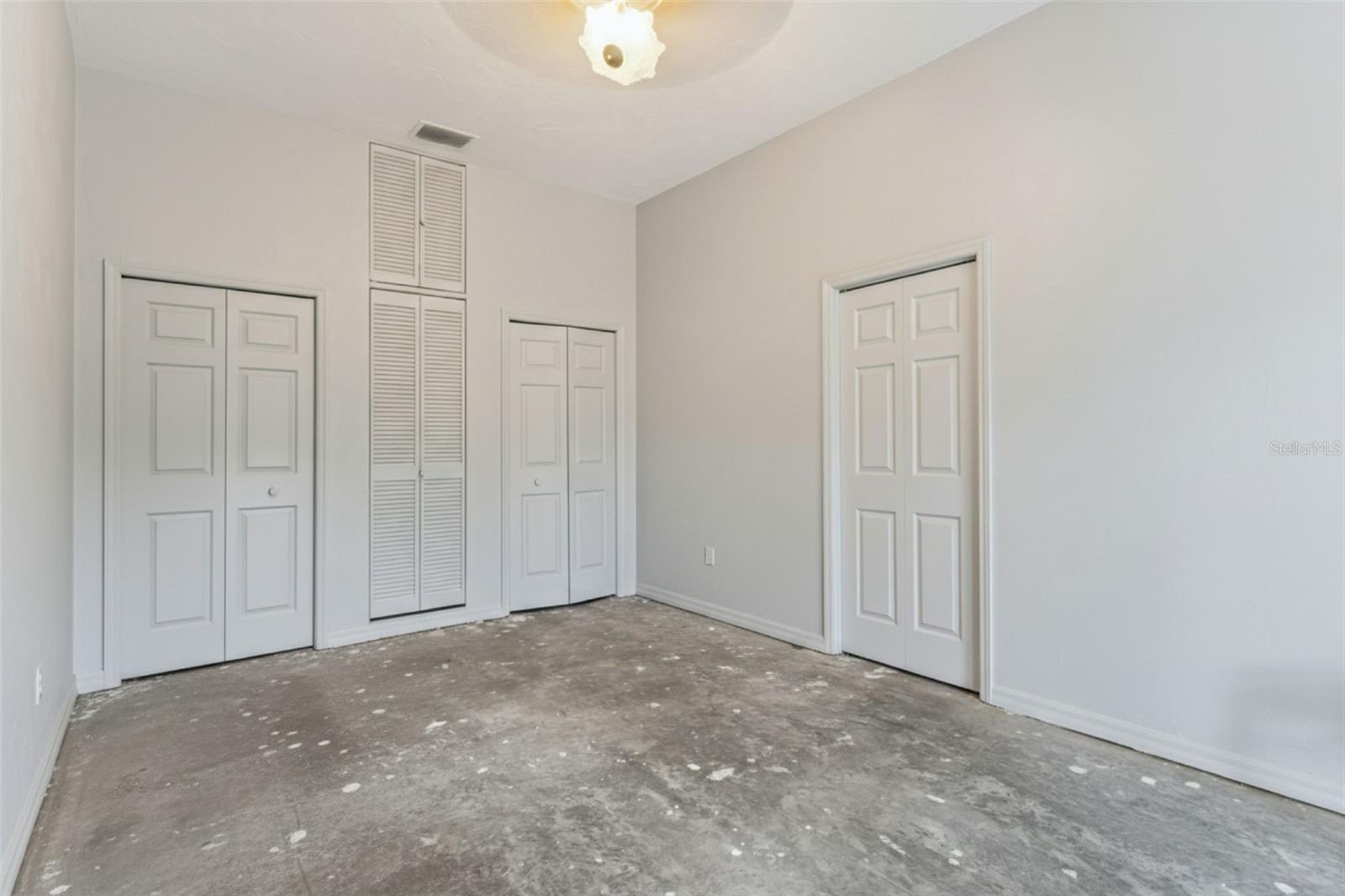 Image 37 of 74 For 33015 Sahara Court