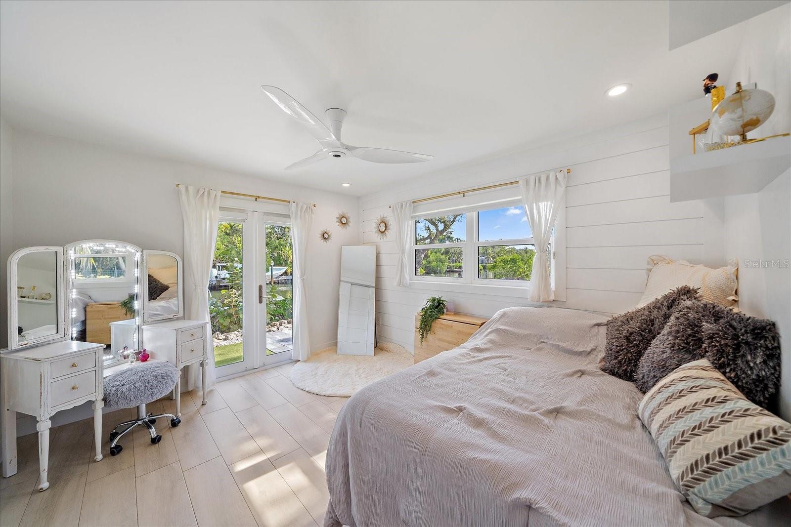 Image 33 of 56 For 5155 Hidden Harbor Road