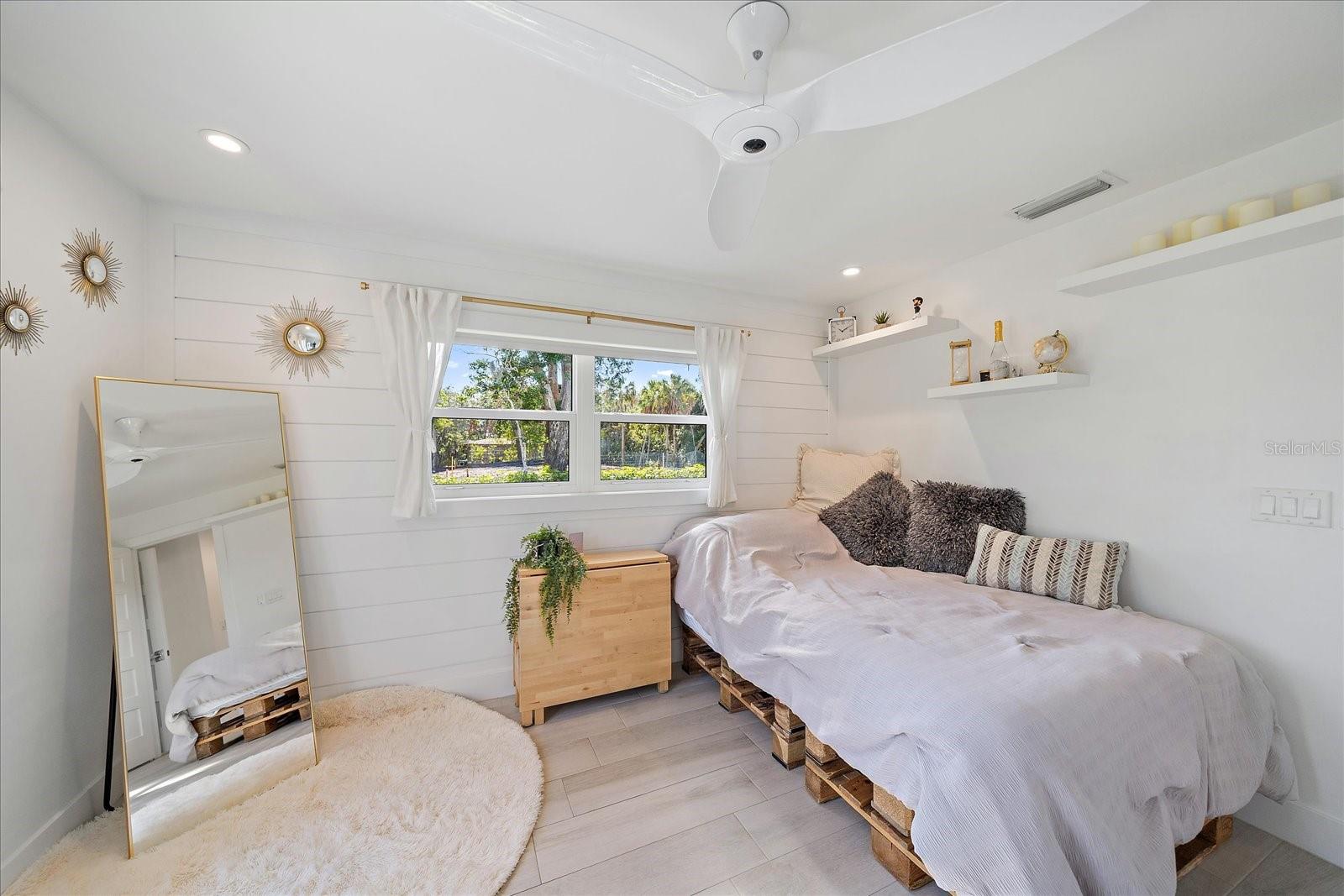 Image 37 of 56 For 5155 Hidden Harbor Road