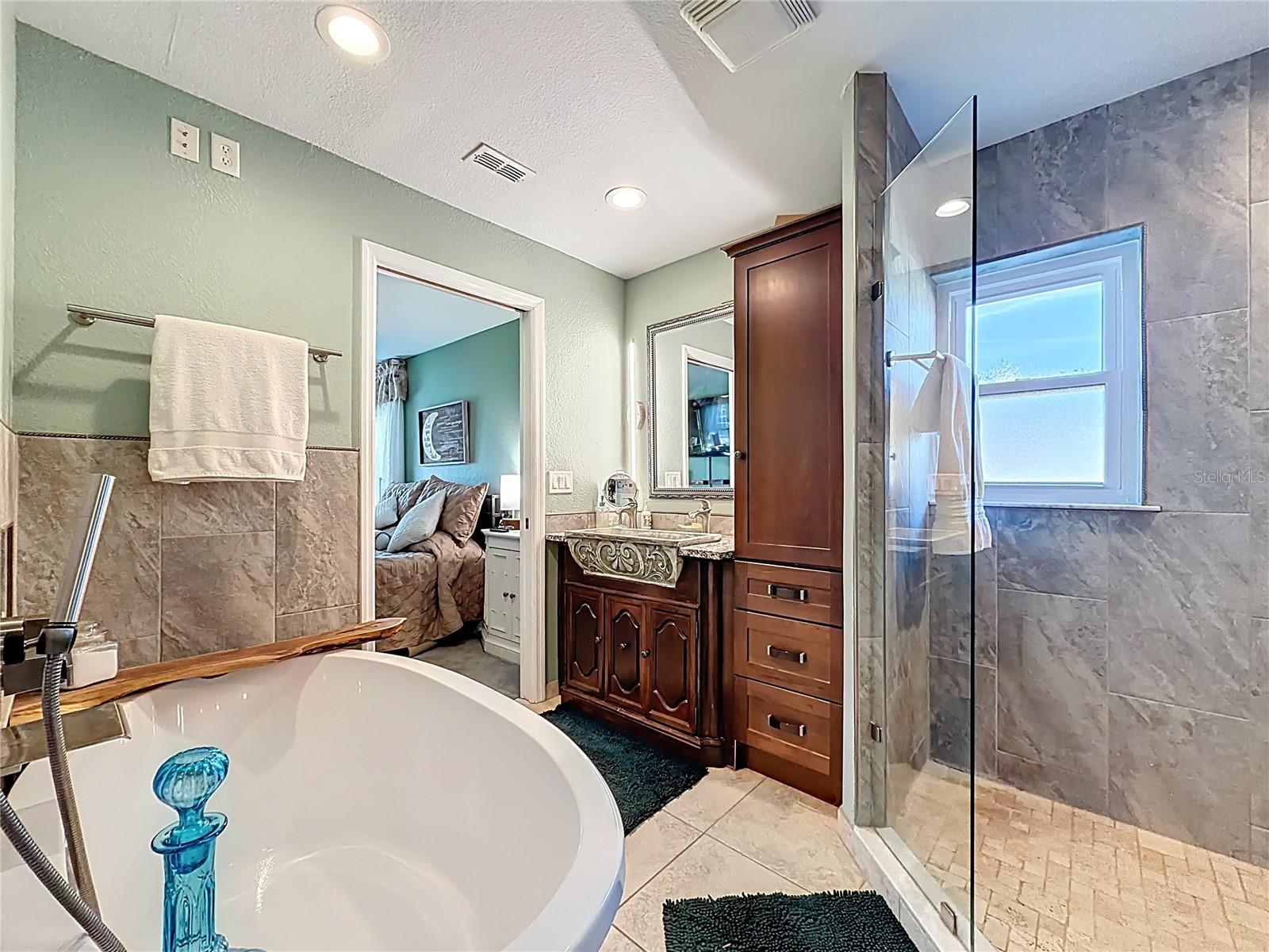 Image 41 of 71 For 14770 30 Place