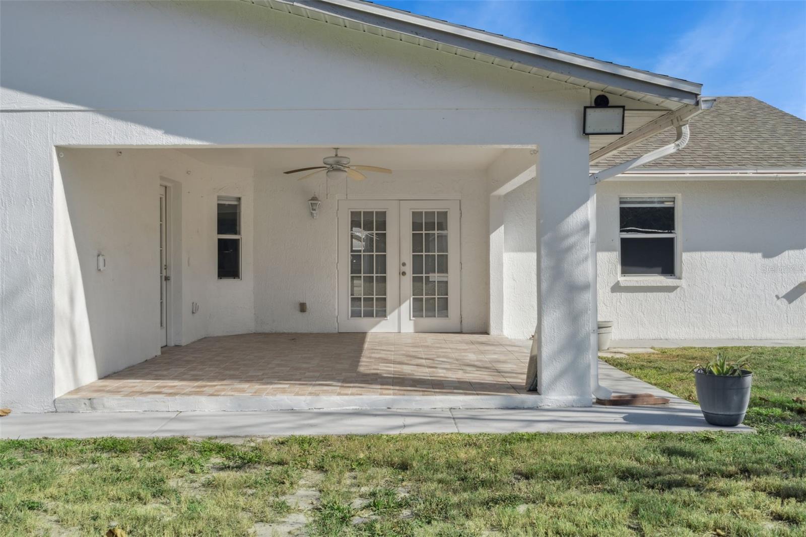 Image 29 of 50 For 201 Glenridge Loop S