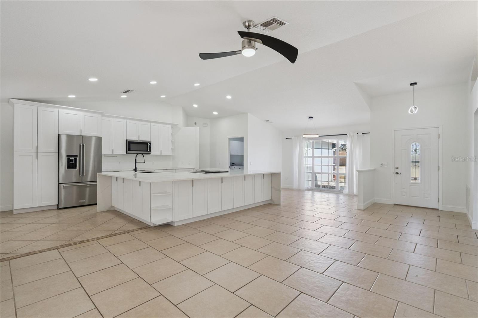 Image 8 of 50 For 201 Glenridge Loop S