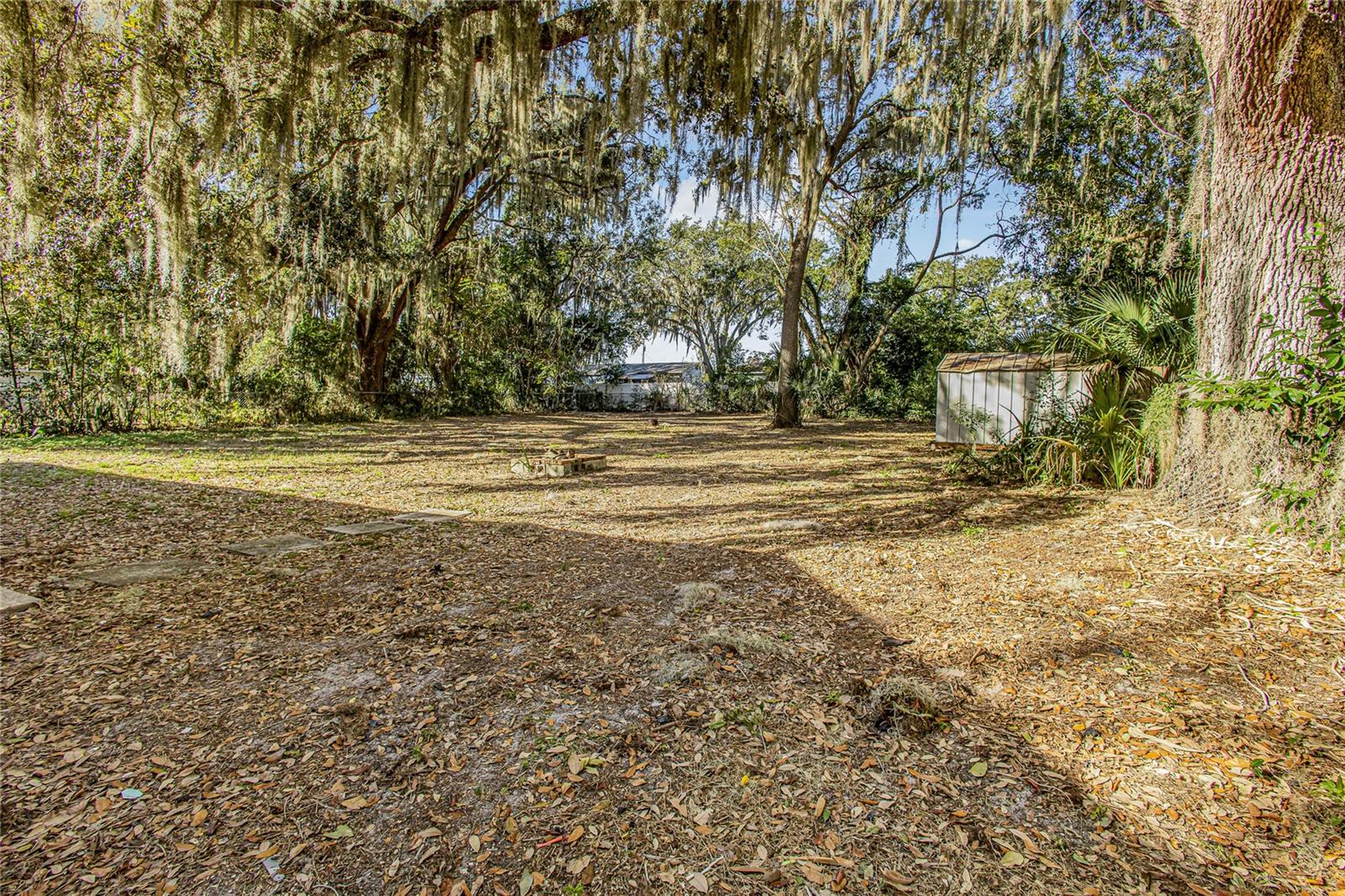 Image 13 of 16 For 1607 Lakeview Avenue