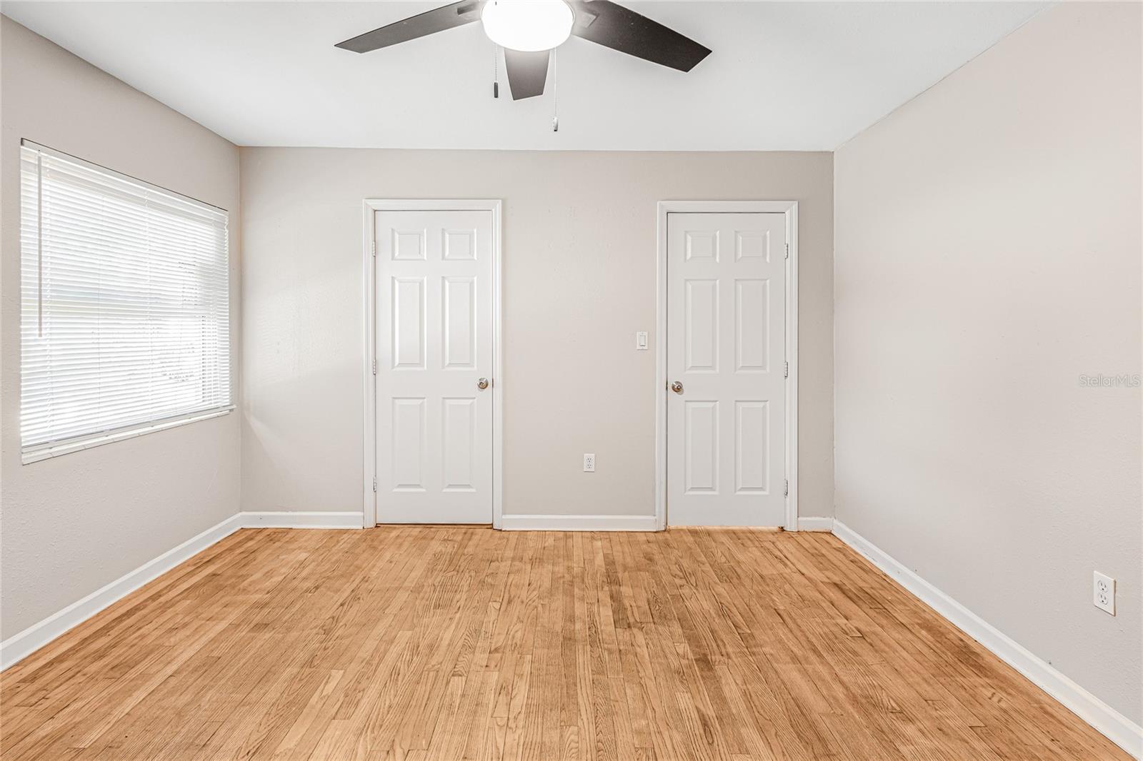 Image 8 of 16 For 1607 Lakeview Avenue