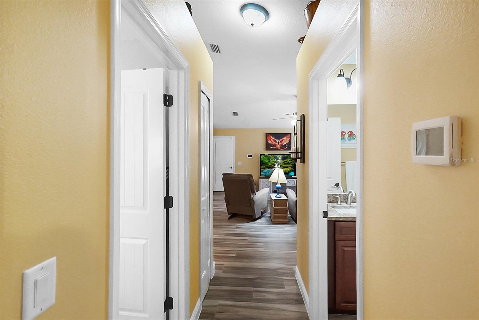 Image 21 of 41 For 9980 157th Lane