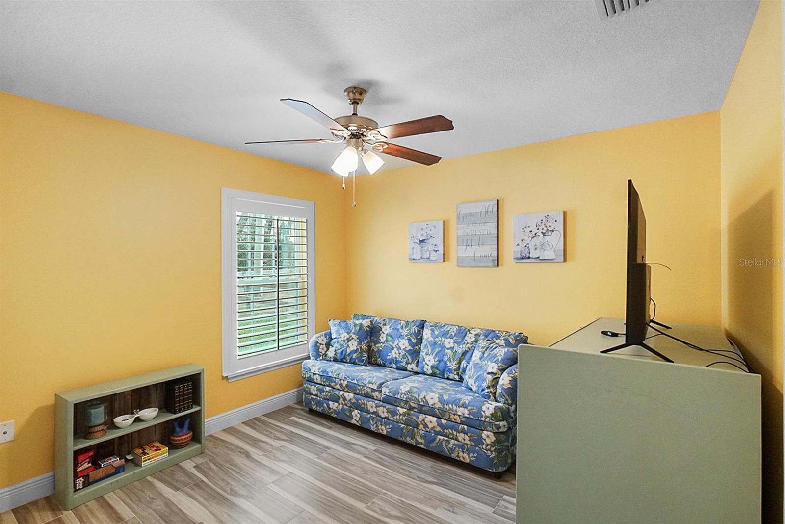 Image 22 of 41 For 9980 157th Lane