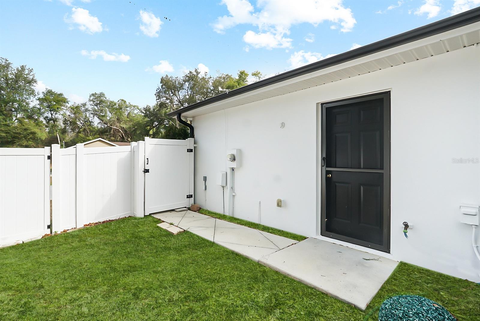 Image 33 of 41 For 9980 157th Lane