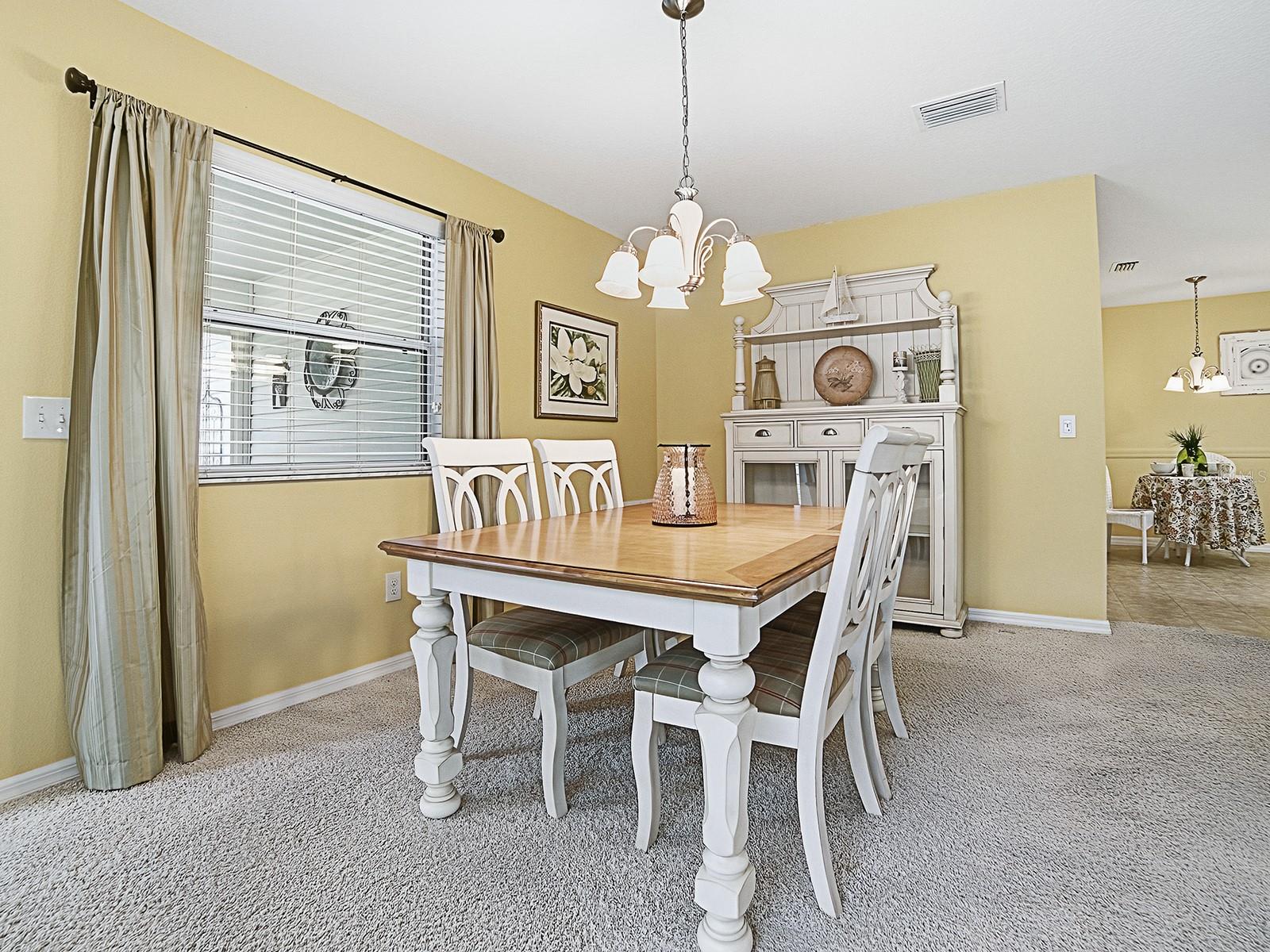 Image 12 of 35 For 1692 Indigo Avenue