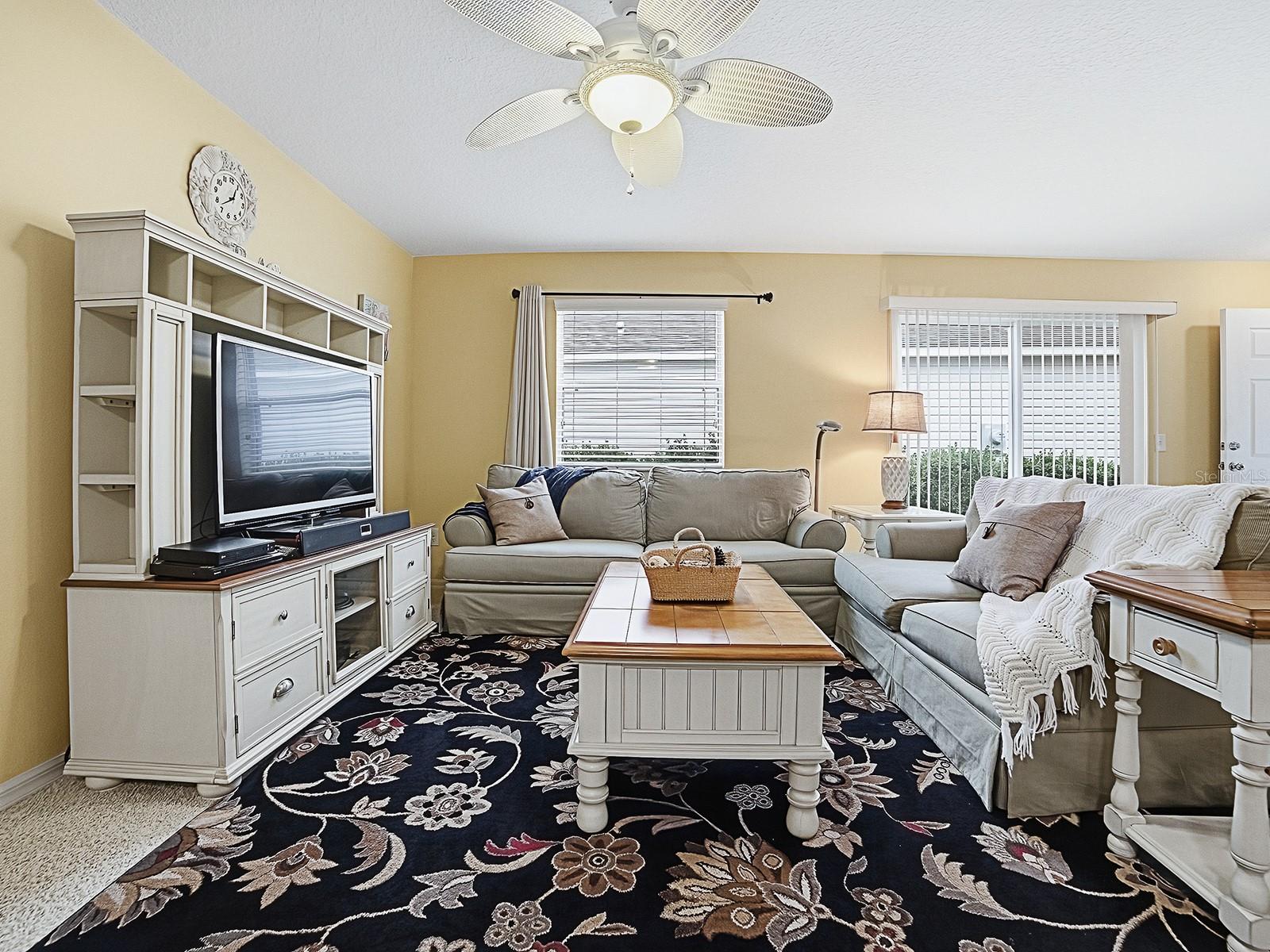 Image 17 of 35 For 1692 Indigo Avenue