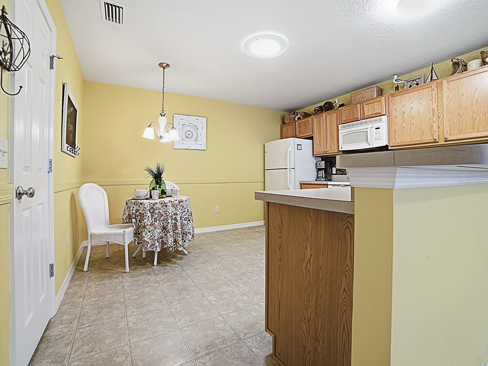 Image 19 of 35 For 1692 Indigo Avenue