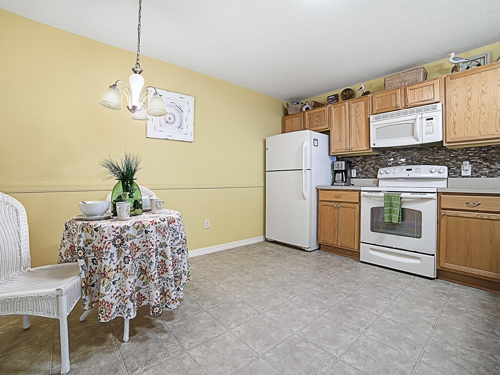 Image 20 of 35 For 1692 Indigo Avenue