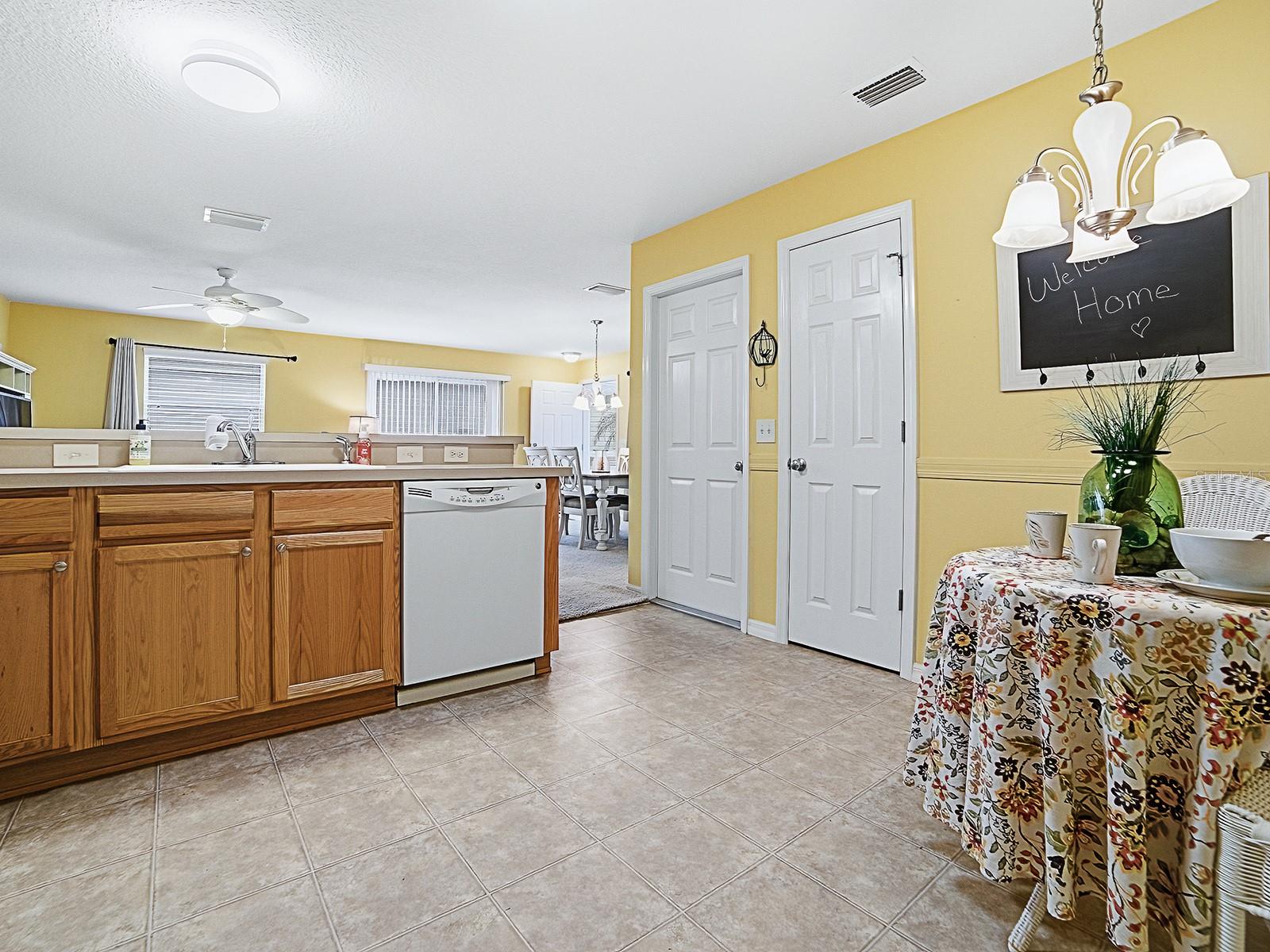 Image 22 of 35 For 1692 Indigo Avenue