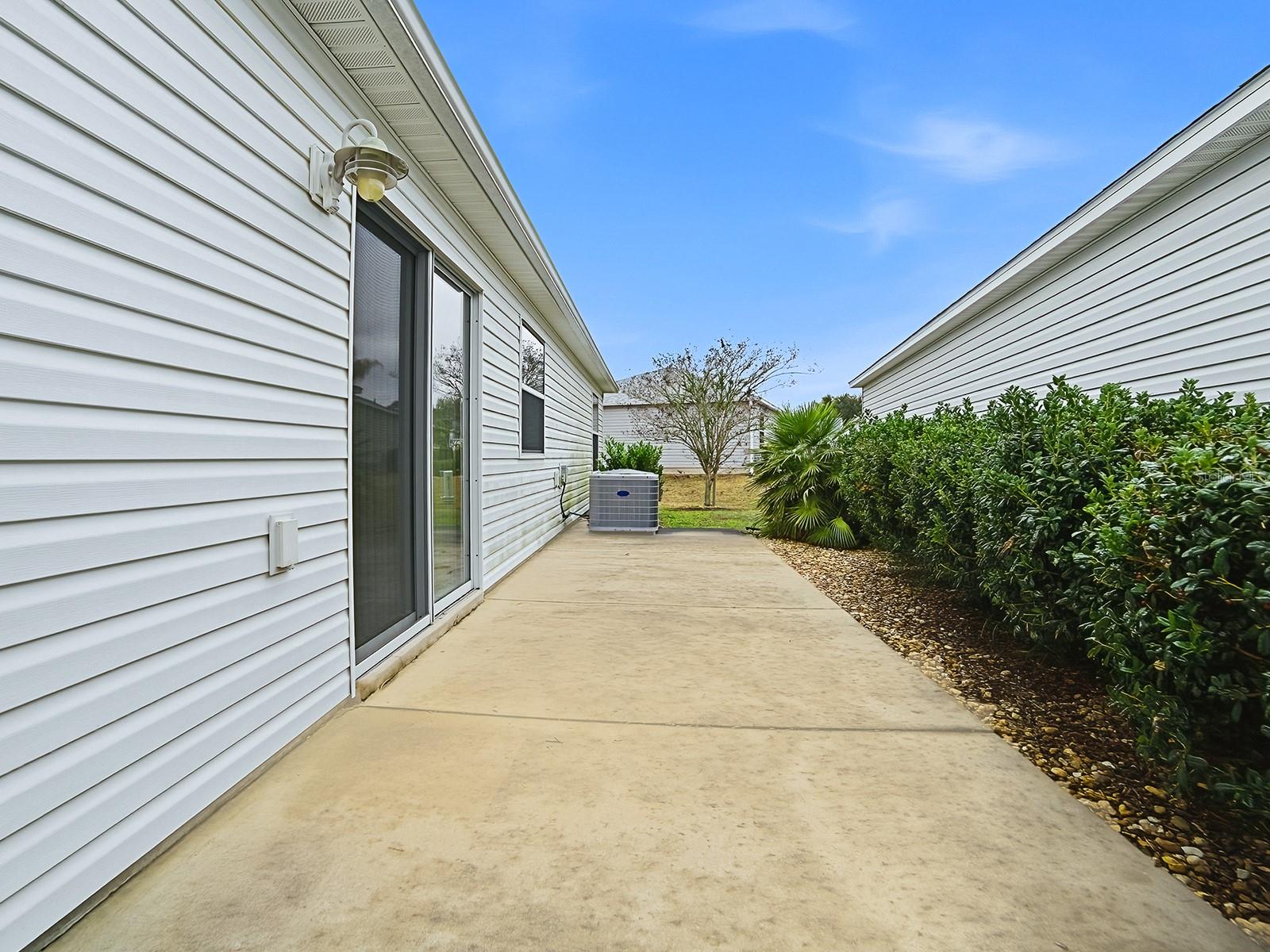 Image 4 of 35 For 1692 Indigo Avenue