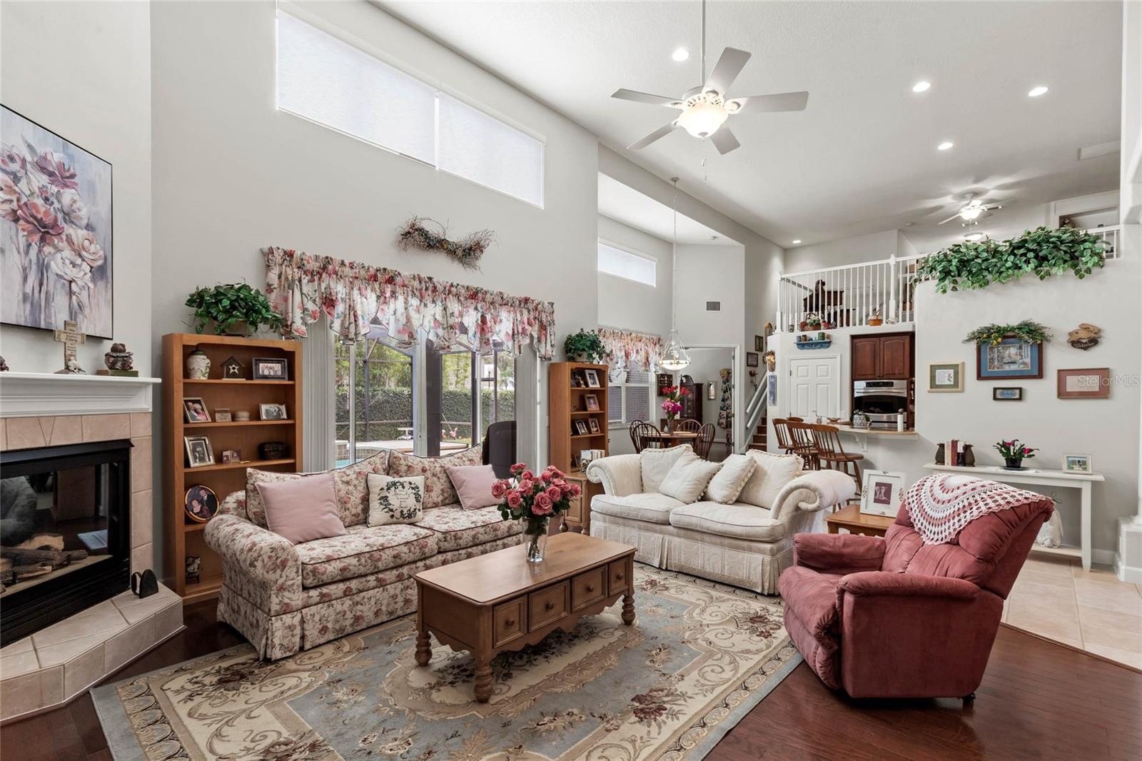 Image 18 of 61 For 19624 Spring Oak Drive