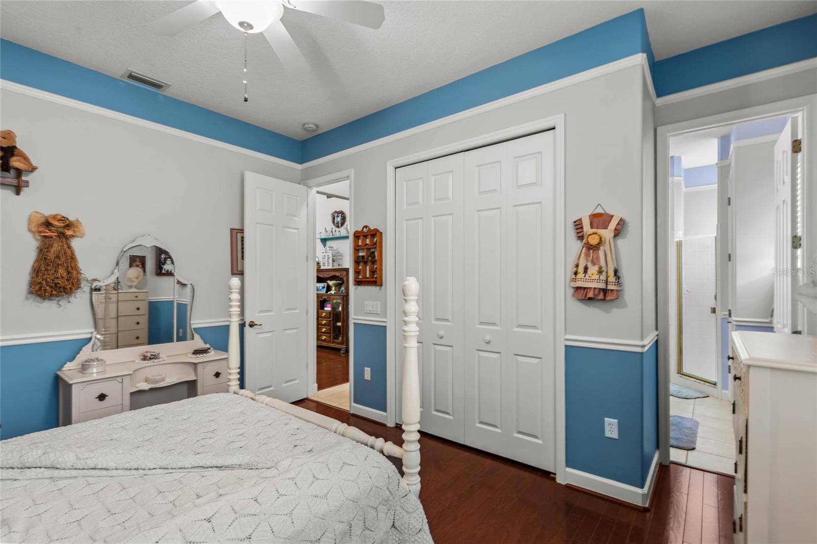 Image 25 of 61 For 19624 Spring Oak Drive