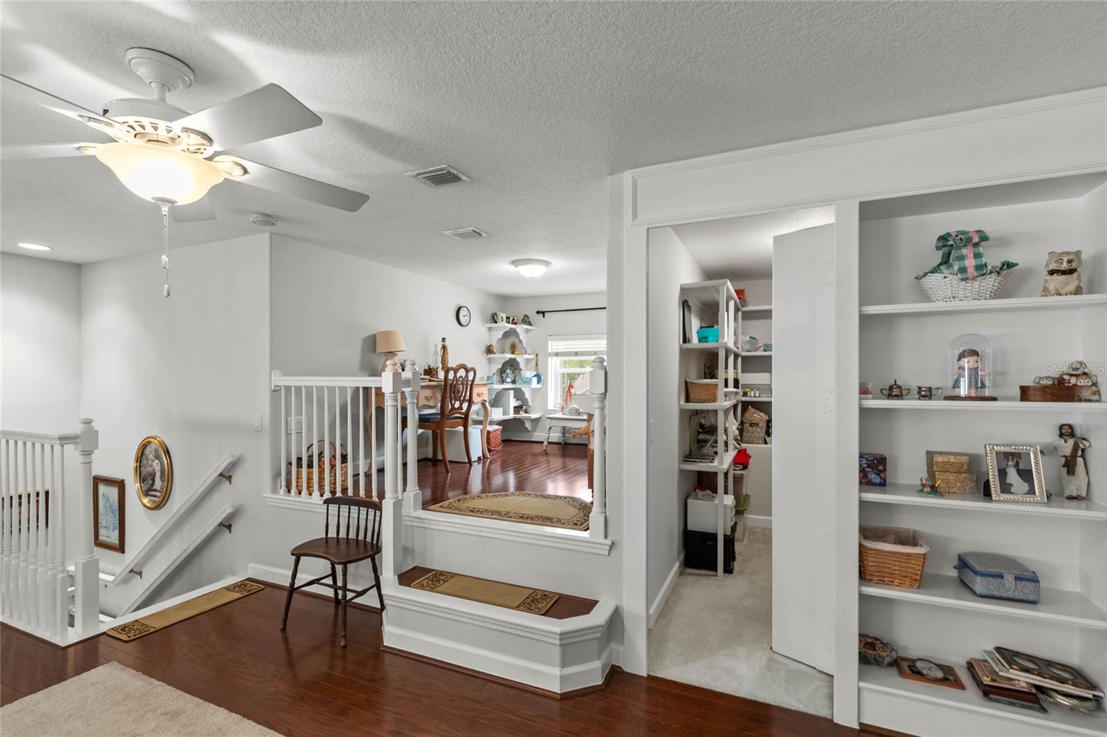 Image 34 of 61 For 19624 Spring Oak Drive