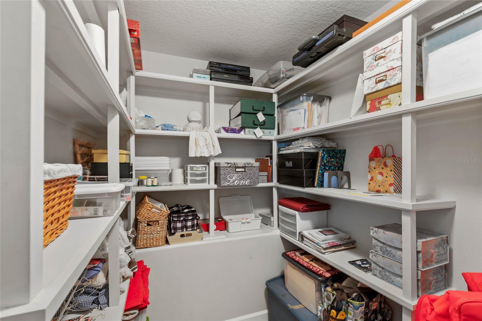 Image 35 of 61 For 19624 Spring Oak Drive