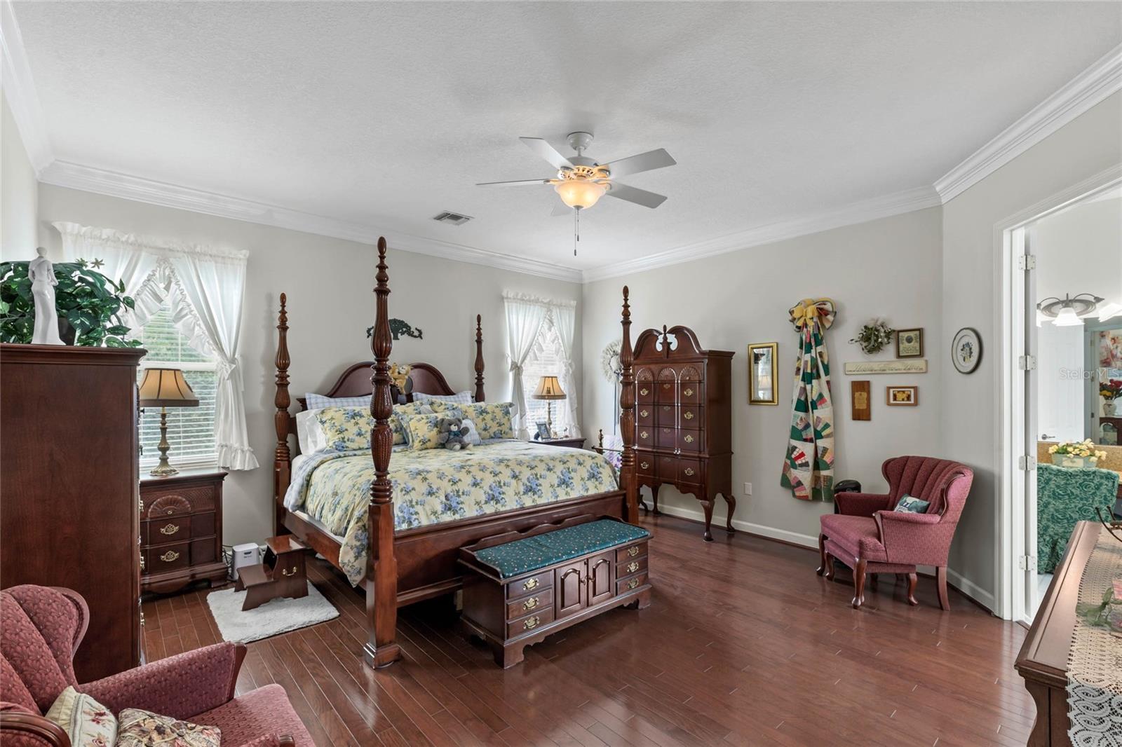 Image 36 of 61 For 19624 Spring Oak Drive