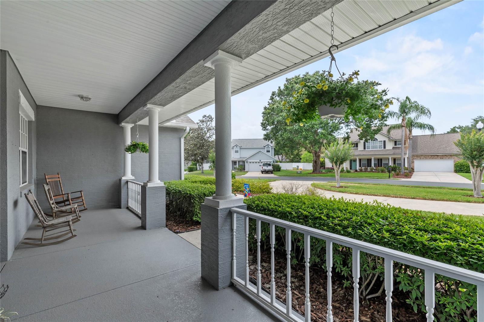 Image 50 of 61 For 19624 Spring Oak Drive