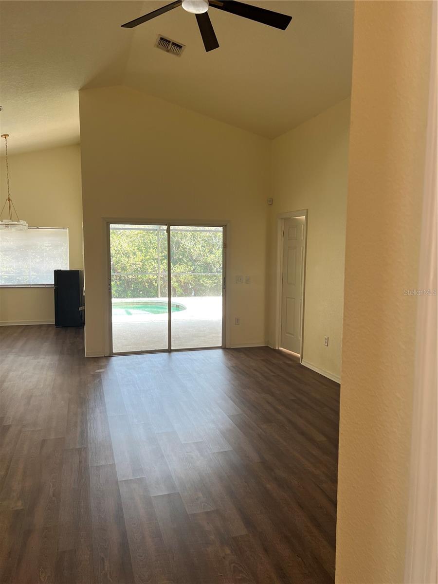 Image 4 of 23 For 226 Hillcrest Drive