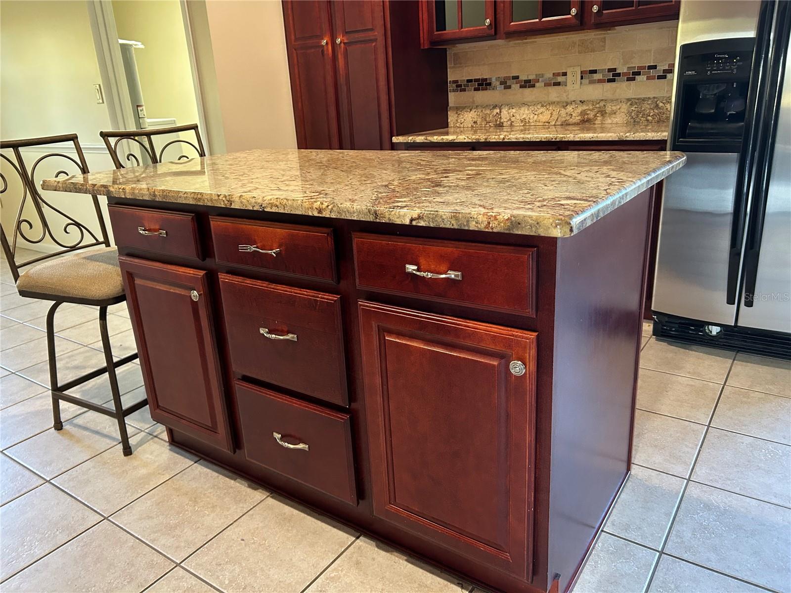 Image 11 of 35 For 1920 Sussex Drive