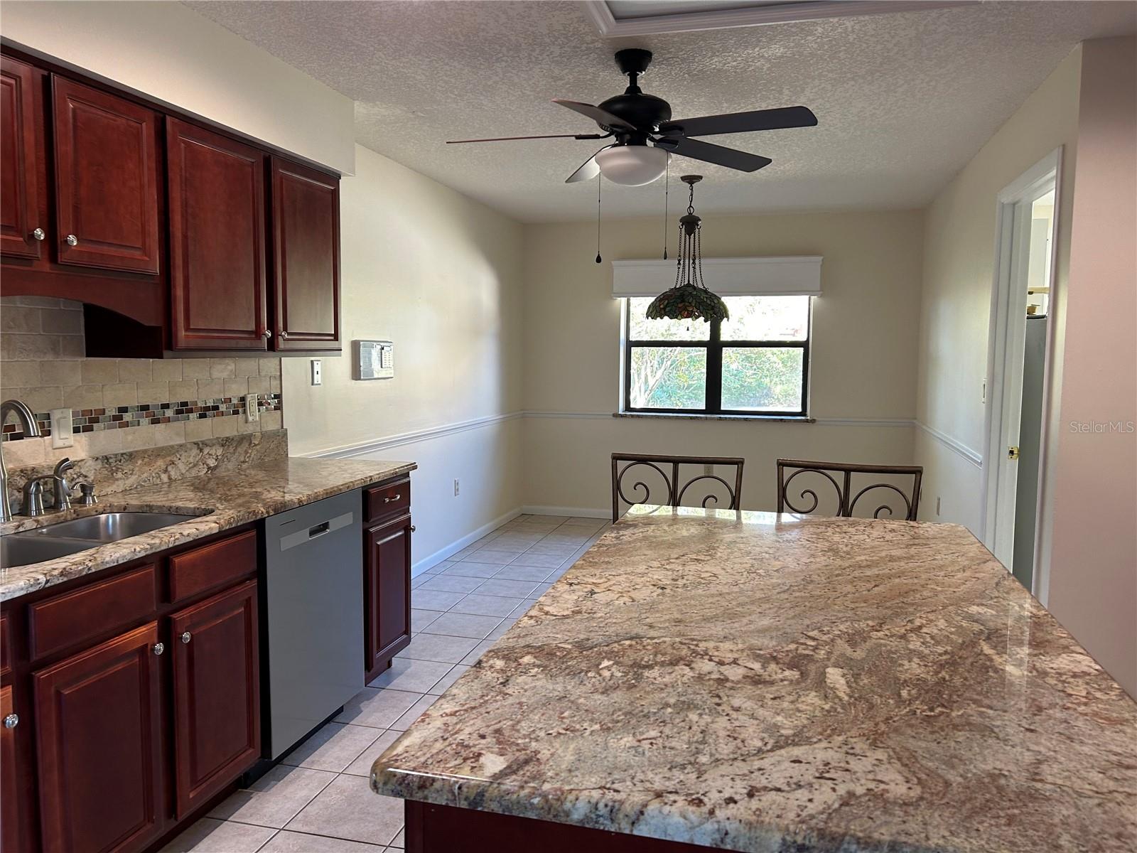 Image 14 of 35 For 1920 Sussex Drive