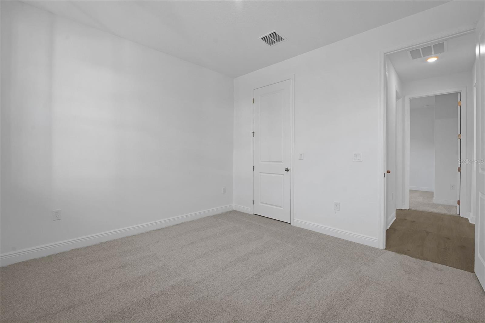 Image 31 of 56 For 1018 Fiesta Key Circle